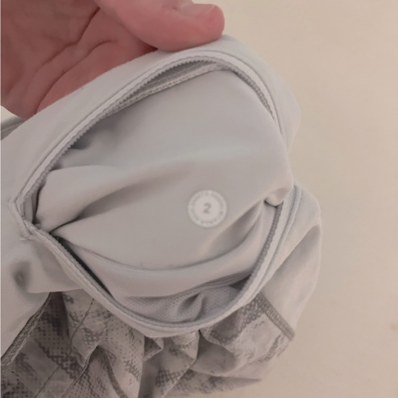 lululemon speed up shorts - Picture 3 of 3